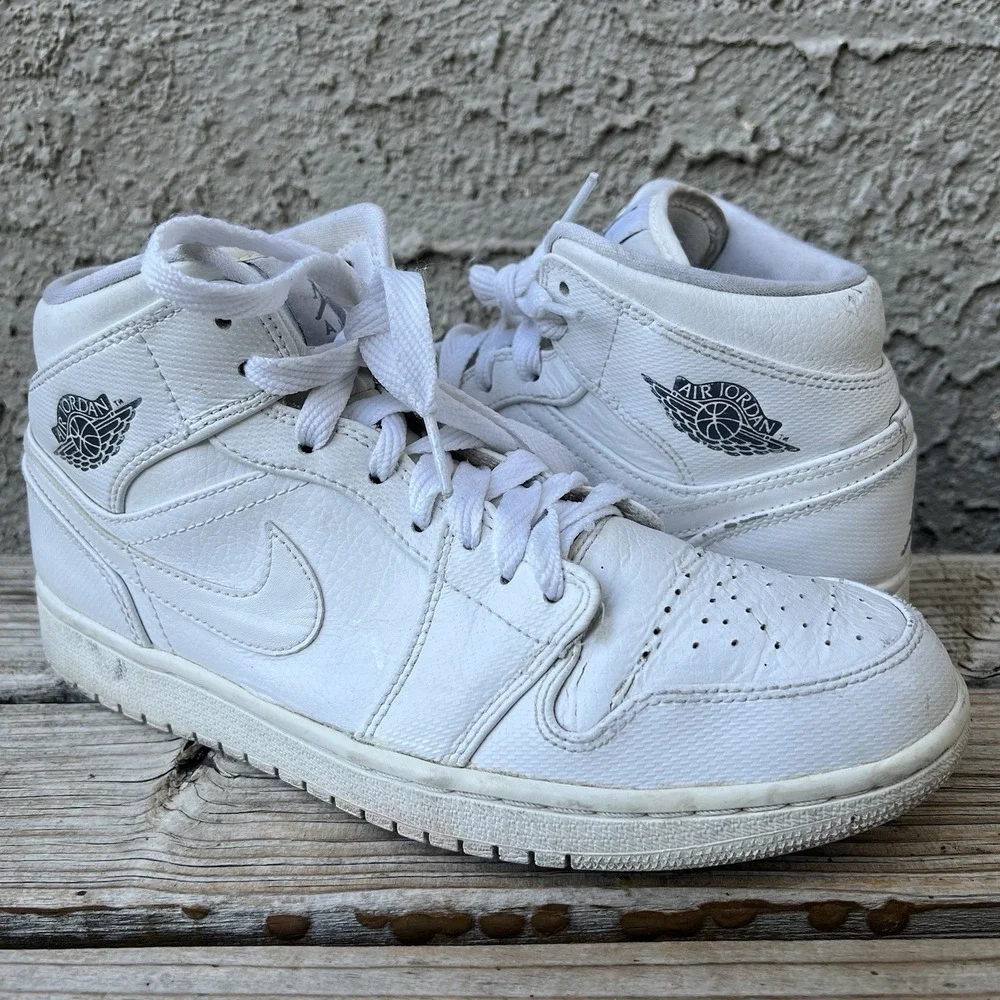 Nike Shoes Men Size 8.5 Air Jordan 1 Retro Mid White Read Description